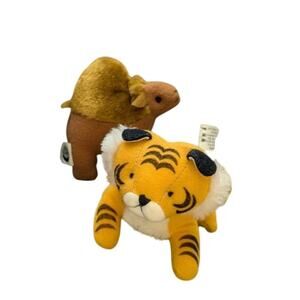 Vtg 90s World Wildlife Federation McDonalds Tiger One Hump Camel Tiger Nostalgia